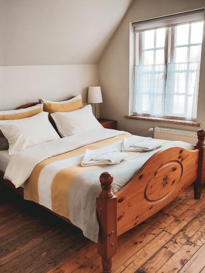 Kupfernams Hotel Ventspils Buitenkant foto