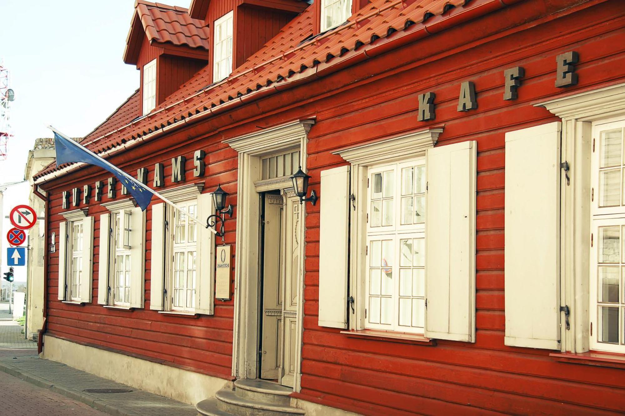 Kupfernams Hotel Ventspils Buitenkant foto