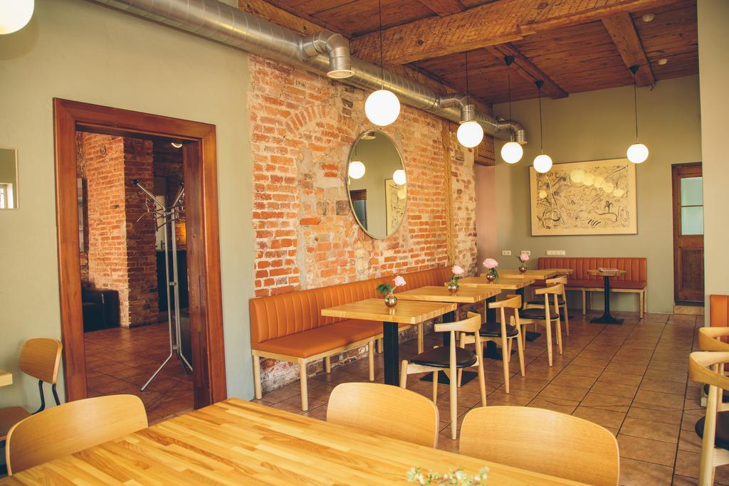 Kupfernams Hotel Ventspils Buitenkant foto